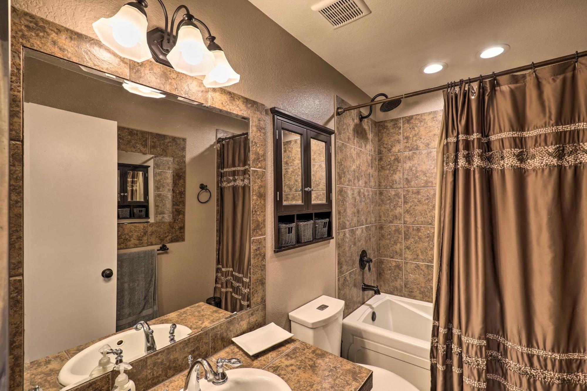 East Tucson House With Private Backyard And Fire Pit Villa Exteriör bild